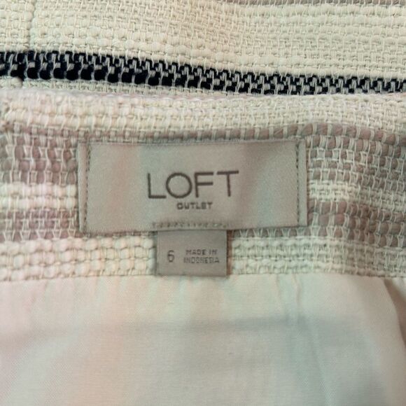 LOFT outlet skirt  - Picture 3 of 4